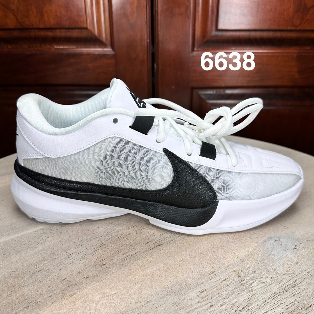 Nike Giannis Immortality 3 Basketball Shoes Mens 6.5 White Black DZ2946-100